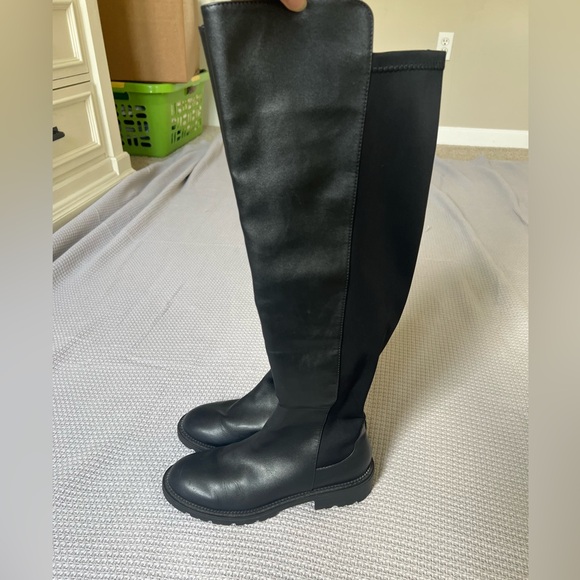 Express Boots - Picture 3 of 7